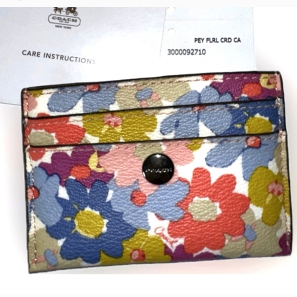 COACH- Peyton Floral Print Card Case / Holder (Multicolor/Silver) $89 retail - Picture 2 of 4